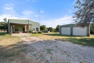 5827 SE County Road 1095, Corsicana, TX 75109