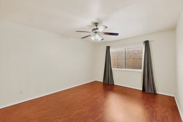 1926 Rambling Ridge Lane, Carrollton, TX 75007