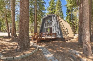 11978 Snowpeak Way, Truckee, CA 96161
