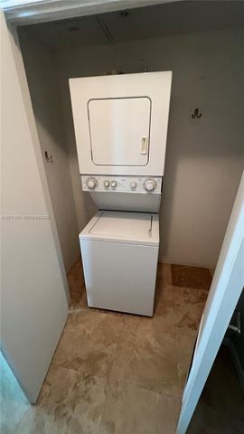 9055 SW 73rd Ct 2007, Miami, FL 33156