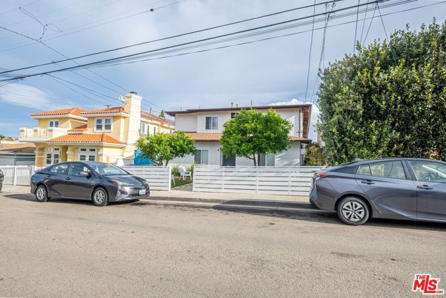 2107 Pullman Lane E, Redondo Beach, CA 90278
