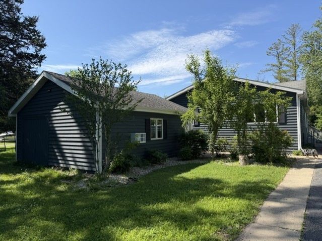 26146 W Blackhawk Avenue, Ingleside, IL 60041