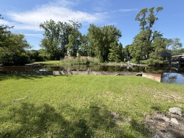 26146 W Blackhawk Avenue, Ingleside, IL 60041