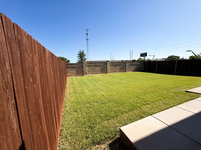 553 New Dawn Drive, Lavon, TX 75166