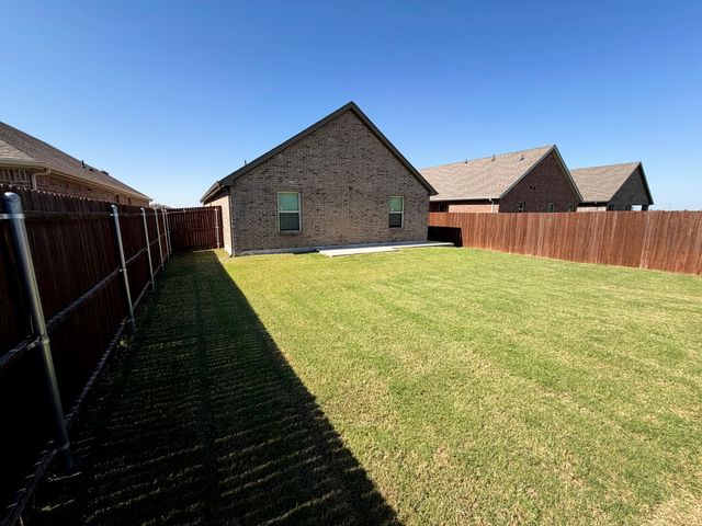 553 New Dawn Drive, Lavon, TX 75166
