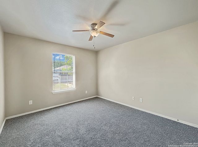 1754 Barking Wolf, San Antonio, TX 78245