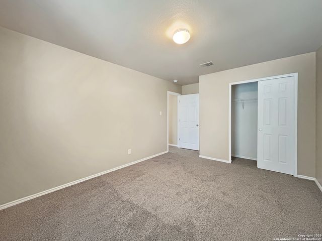 1754 Barking Wolf, San Antonio, TX 78245