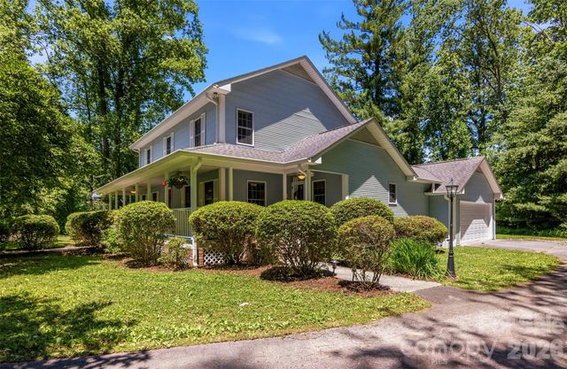 1064 Maplewood Court, Hendersonville, NC 28791