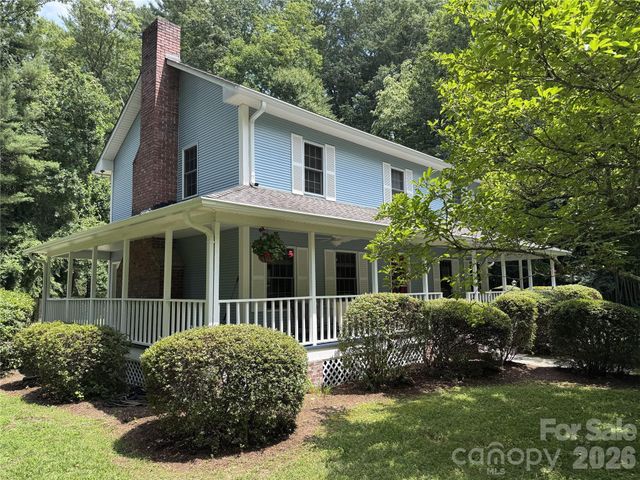 1064 Maplewood Court, Hendersonville, NC 28791