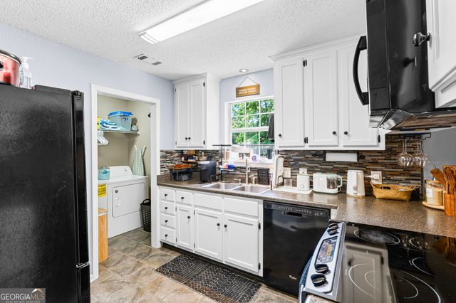 111 Brandonshire Lane, Bonaire, GA 31005