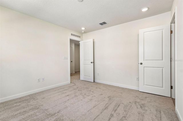 2712 MEADOW CREST DRIVE, St Cloud, FL 34773