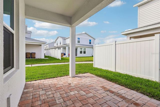 2712 MEADOW CREST DRIVE, St Cloud, FL 34773