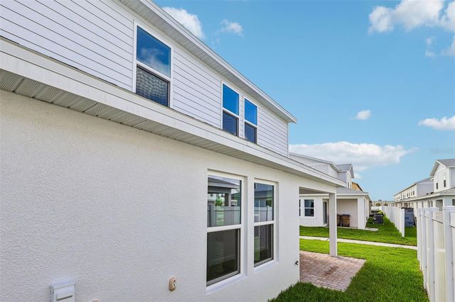 2712 MEADOW CREST DRIVE, St Cloud, FL 34773