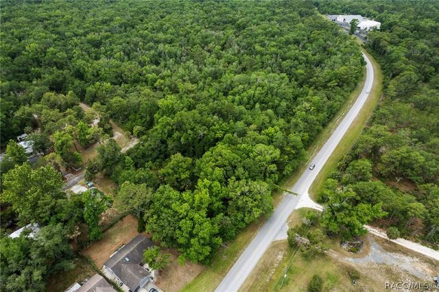 8470 W Bradshaw Street, Homosassa, FL 34448