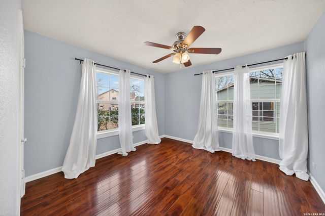 408 Aviation Ave, Schertz, TX 78154