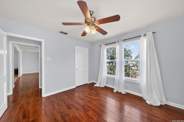 408 Aviation Ave, Schertz, TX 78154