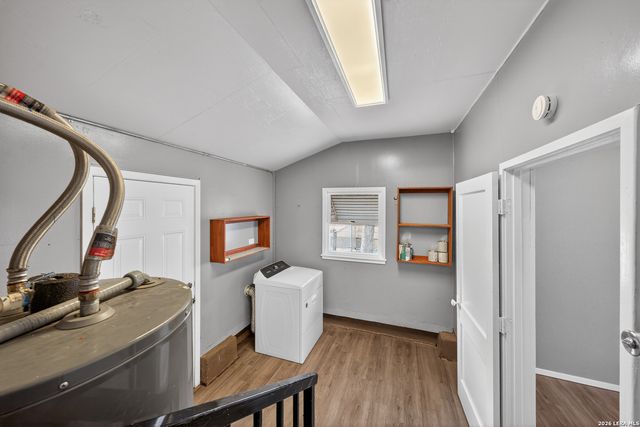 408 Aviation Ave, Schertz, TX 78154