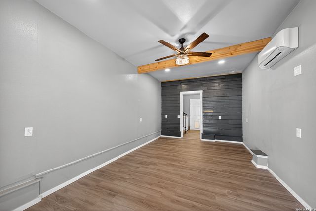 408 Aviation Ave, Schertz, TX 78154