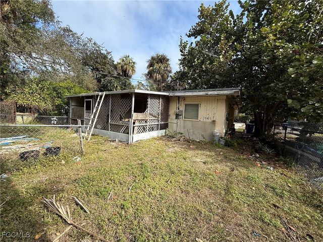 244 Labelle AVE, Fort Myers, FL 33905