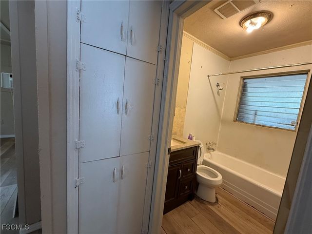 244 Labelle AVE, Fort Myers, FL 33905