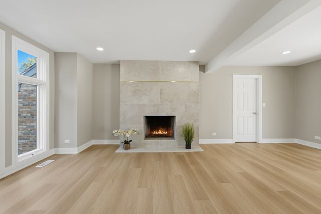7711 Dairy Lane, Lakewood, IL 60014