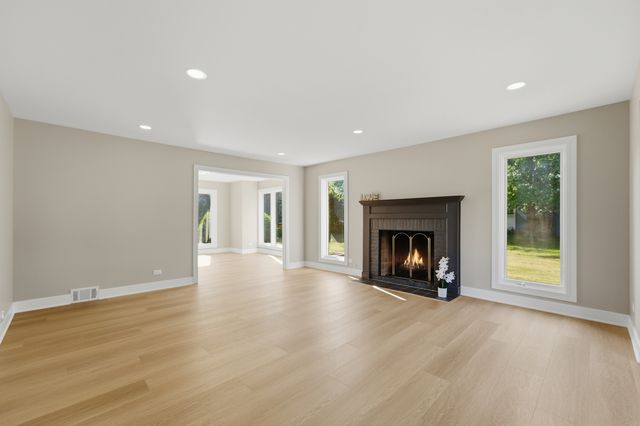 7711 Dairy Lane, Lakewood, IL 60014