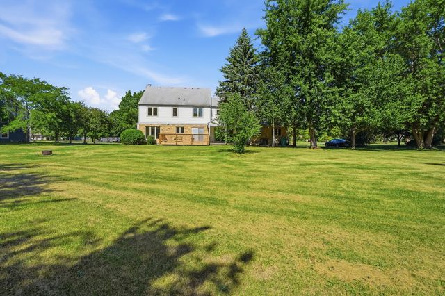 7711 Dairy Lane, Lakewood, IL 60014