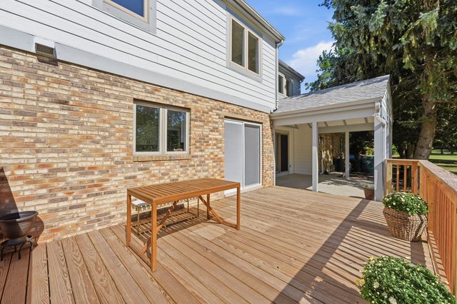 7711 Dairy Lane, Lakewood, IL 60014
