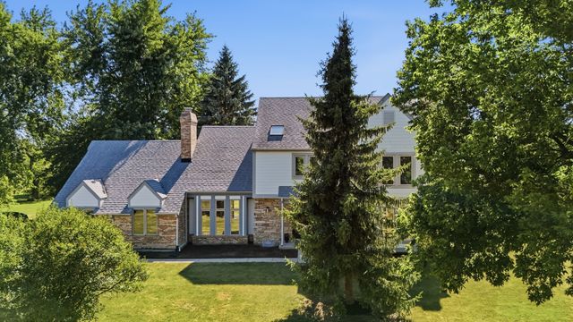7711 Dairy Lane, Lakewood, IL 60014