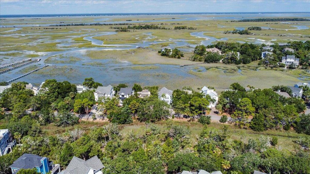 12 Marsh Island Lane, Isle Of Palms, SC 29451