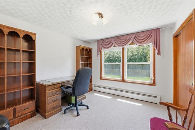 4 Ayrshire Rd, Worcester, MA 01604