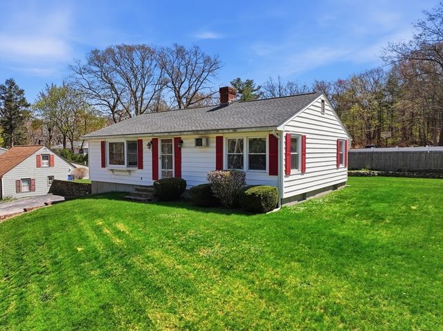 4 Ayrshire Rd, Worcester, MA 01604