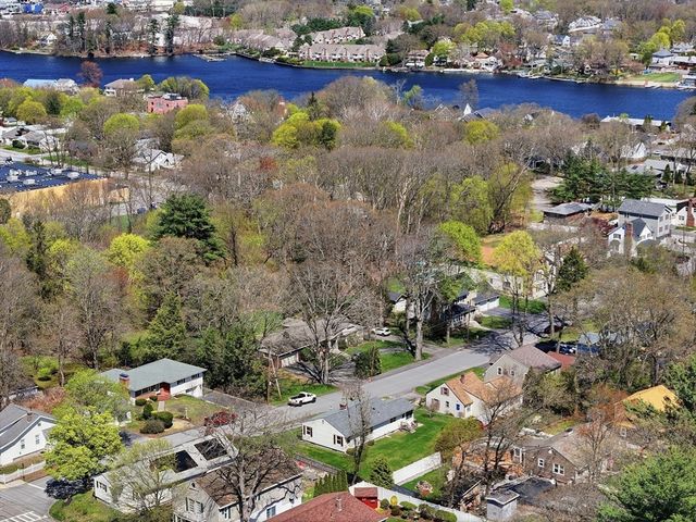 4 Ayrshire Rd, Worcester, MA 01604