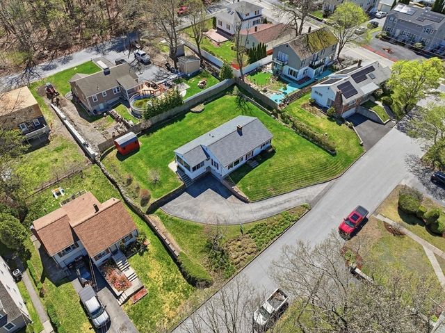 4 Ayrshire Rd, Worcester, MA 01604