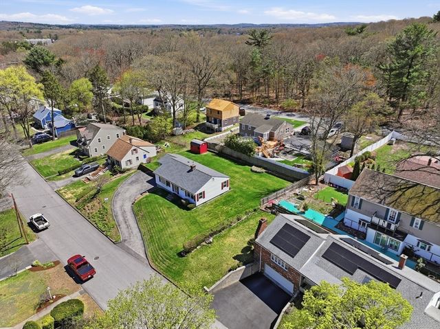 4 Ayrshire Rd, Worcester, MA 01604