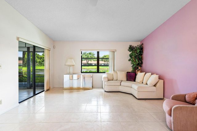 8196 Whispering Palm Drive E, Boca Raton, FL 33496