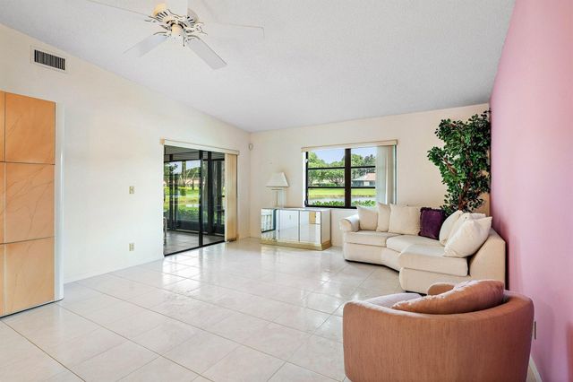 8196 Whispering Palm Drive E, Boca Raton, FL 33496