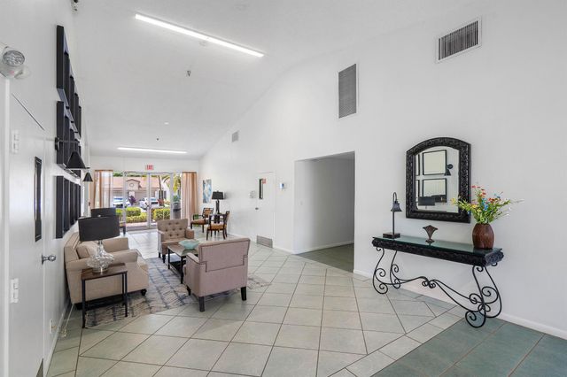 8196 Whispering Palm Drive E, Boca Raton, FL 33496