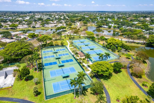 8196 Whispering Palm Drive E, Boca Raton, FL 33496