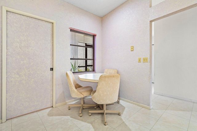 8196 Whispering Palm Drive E, Boca Raton, FL 33496