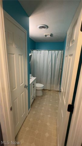 2358 Nesmith Lake Boulevard, Akron, OH 44314