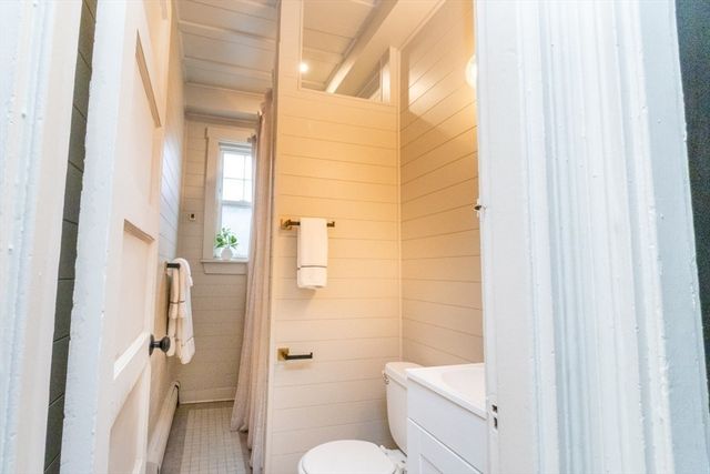 8 Springgarden 3, Boston, MA 02125