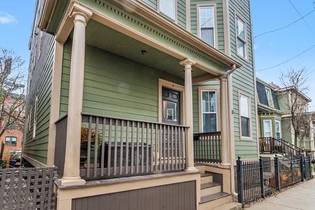 8 Springgarden 3, Boston, MA 02125