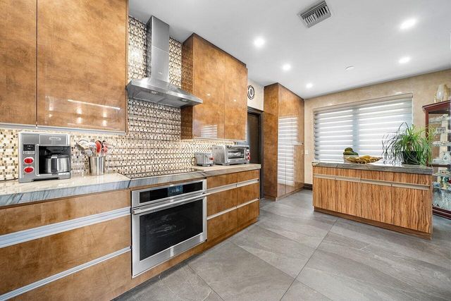 23496 Mirabella Circle S, Boca Raton, FL 33433