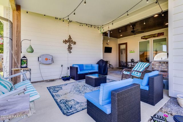 217 Trail Pointe Drive, Scott, LA 70583