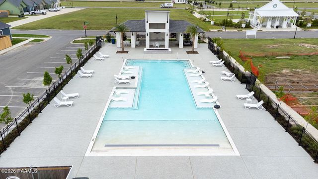 217 Trail Pointe Drive, Scott, LA 70583