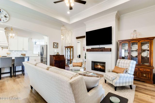 217 Trail Pointe Drive, Scott, LA 70583