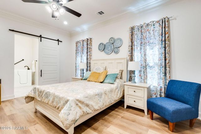 217 Trail Pointe Drive, Scott, LA 70583
