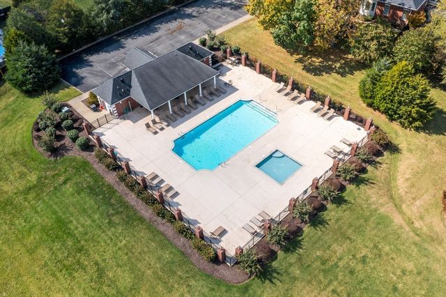292 Grassy Glen Dr, Gallatin, TN 37066