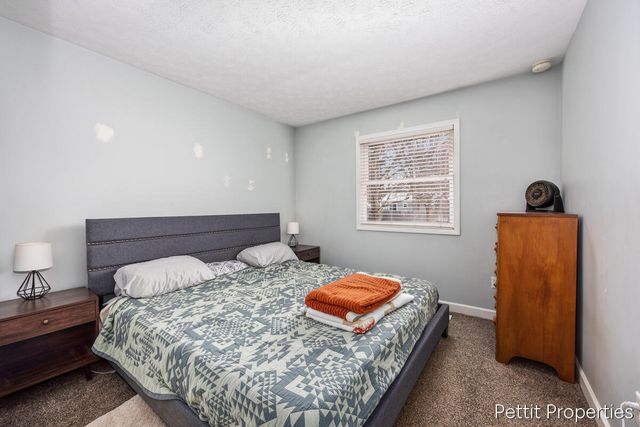 514 Wilson Avenue NW, Grand Rapids, MI 49534